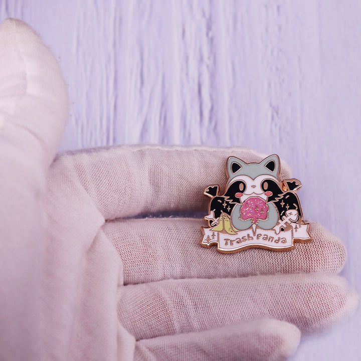 Cute Cartoon Raccoon Brooch For Women – Jewelry Gift Ideas — 1