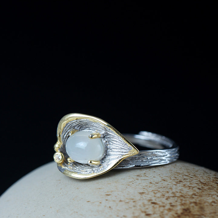Vintage Country Style Distressed Calla Lily Ring – Stylish Gifts — 1