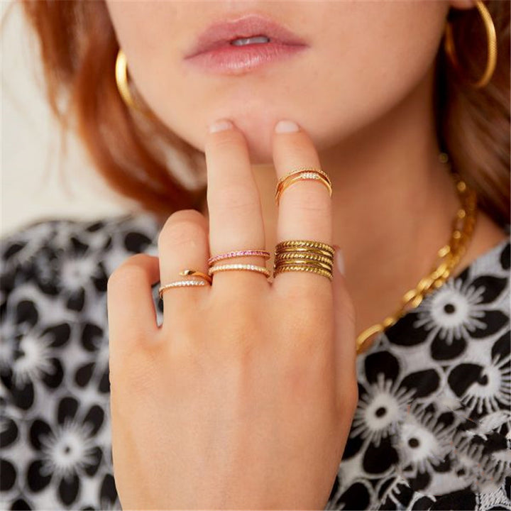 Creative Snake Set Diamond Ring – Birthday Gifts — 1