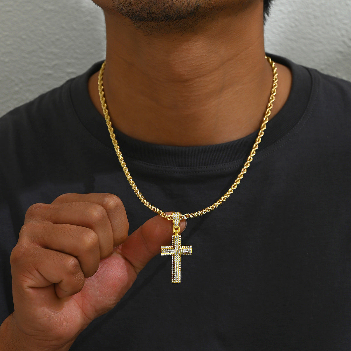 Cross All-match Diamond Pendant Necklace – Jewelry Gift Ideas — 1