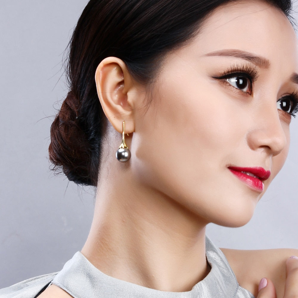 European And American Fashion Grey Pearl Earrings – Stylish Gifts — 1