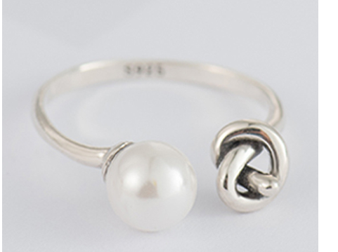 Popular ring – Small Gift Ideas — 1