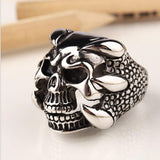 Luminous Skull Spike Stallone's Expendables Ring – Practical Gifts — 1