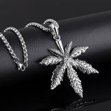 Maple leaf classic necklace – Jewelry Gift Ideas — 4