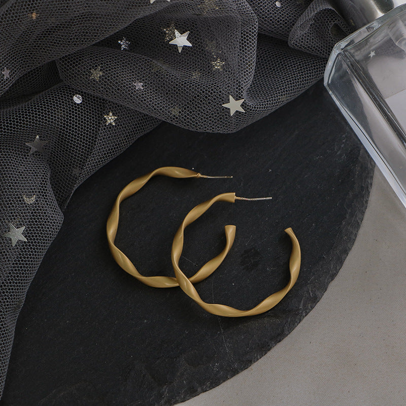 American circle earrings – Stylish Gifts — 1