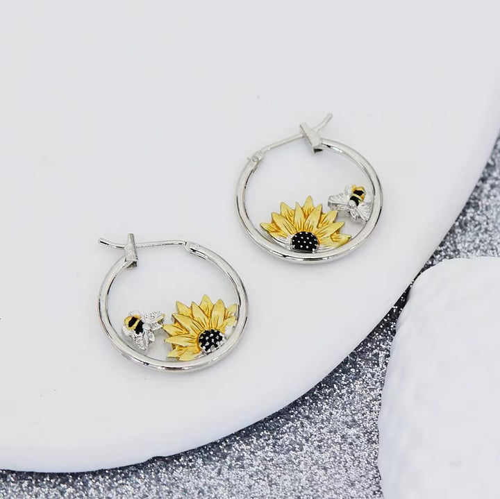 Sunflower Bee Round Ring Earrings Color Meiko – Useful Gifts — 1