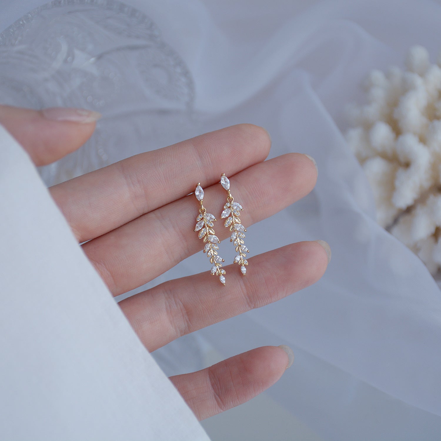 Micro-set Zirconia 14k Gold Plated Leaf Female – Gifts for Her — 1