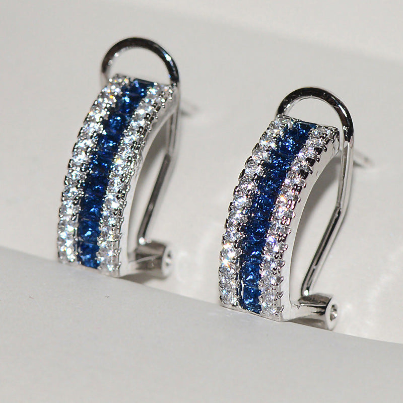 High-end Simple Elegant Niche Design Ear Clip – Holiday Gift Ideas — 1