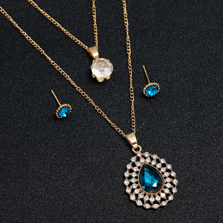 Fashionable Diamond - Encrusted Necklace – Jewelry Gift Ideas — 1