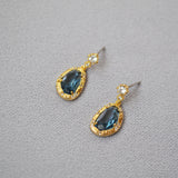 Simple and compact earrings – Thoughtful Gifts — 4