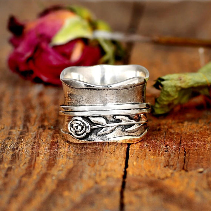 Wide Version Vintage Rotating Rose Ring Decompression – Surprise Gifts — 1