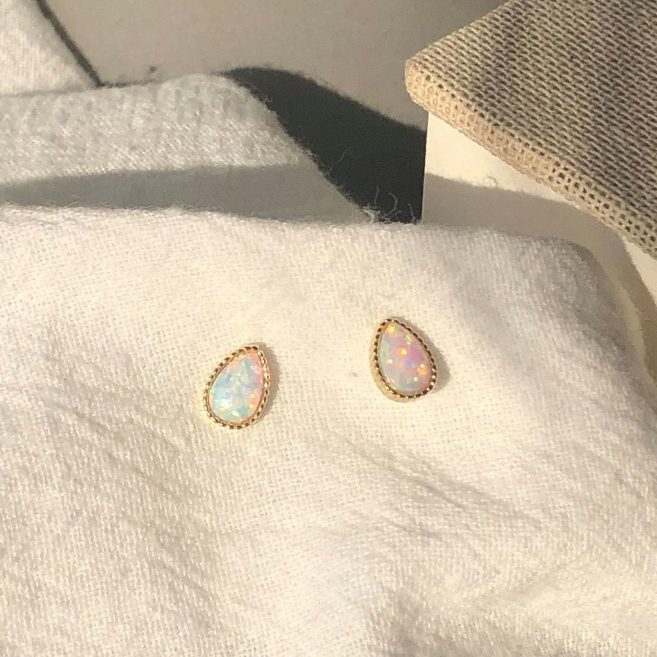 Women's Fashion Symphony Opal Stud Earrings – Stylish Gifts — 1