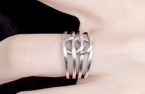 Cross the knot ring – Small Gift Ideas — 2