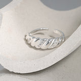 Women's Vintage Fashion Croissant Croissant Ring – Stylish Gifts — 1