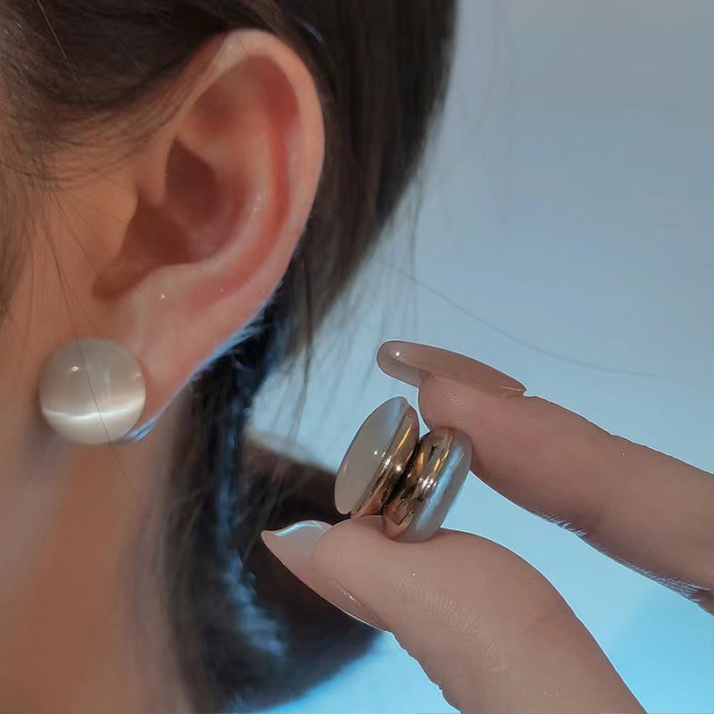 Magnetic Round Ring Earrings Simple Fashion Design – Stylish Gifts — 1