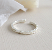 Irregular embossed fine ring – Everyday Gifts — 7