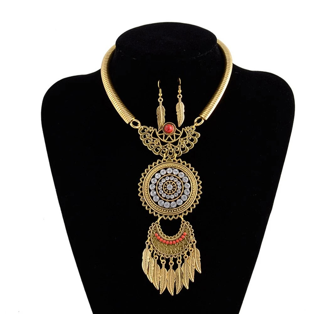 Fringe set with diamond necklace and earrings – Jewelry Gift Ideas — 1