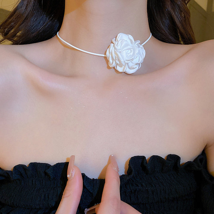 Sweet Flower Necklace Niche Design Ins – Jewelry Gift Ideas — 1