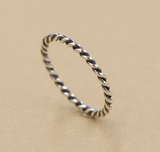 Circle twist ring – Meaningful Gifts — 3