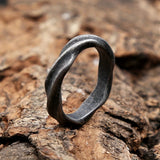 Fashion Simple Retro Twisted Men's Ring Unique Couple – Stylish Gifts — 3