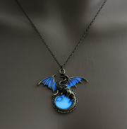 Glowing Vintage Flying Dragon Necklace – Jewelry Gift Ideas — 14