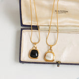 Women's Temperament Light Luxury Black And White – Jewelry Gift Ideas — 3