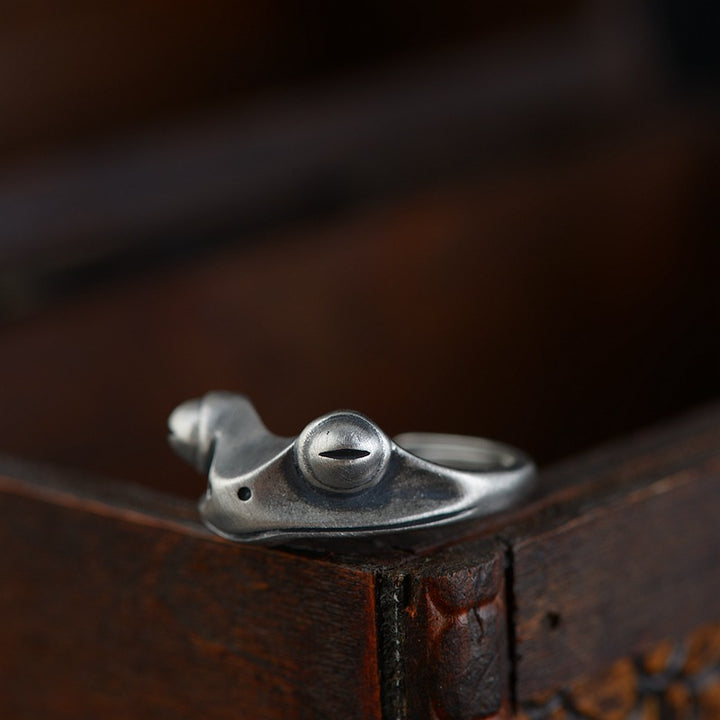 Vintage Niche Design Silver Ornament Solitary Ring – Stylish Gifts — 1
