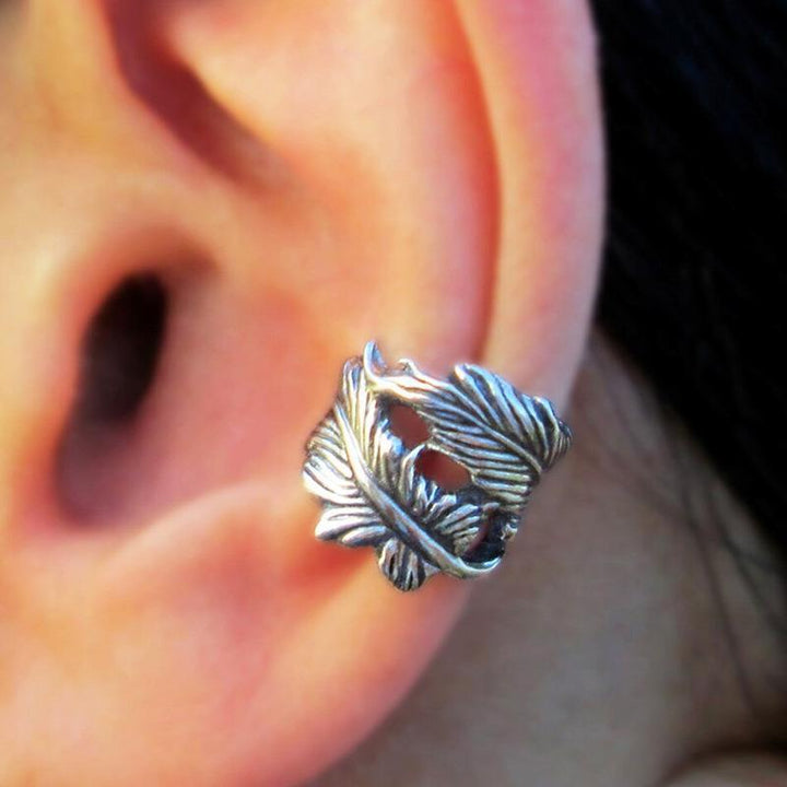 Huitan Vintage Floral Carved Earrings – Small Gift Ideas — 1