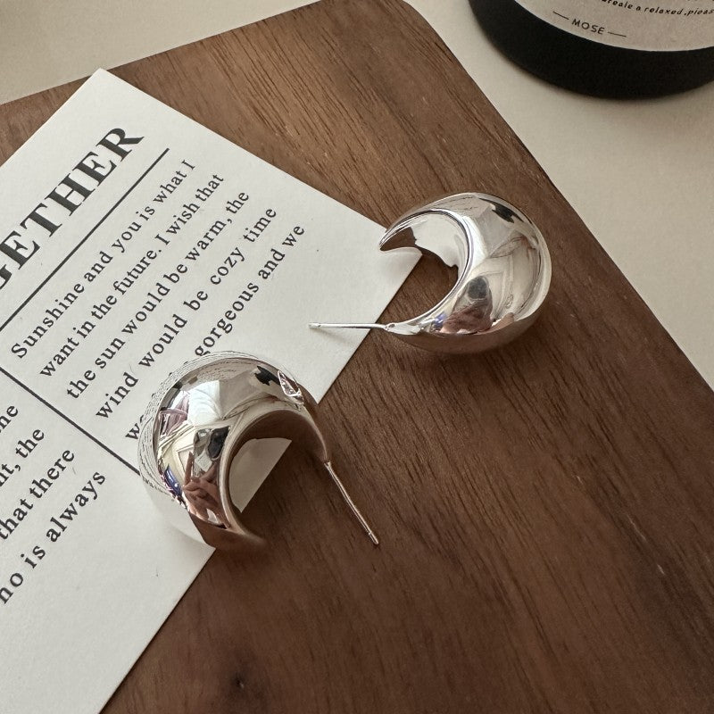 Niche Design Simple Fashion Retro Earrings – Stylish Gifts — 1