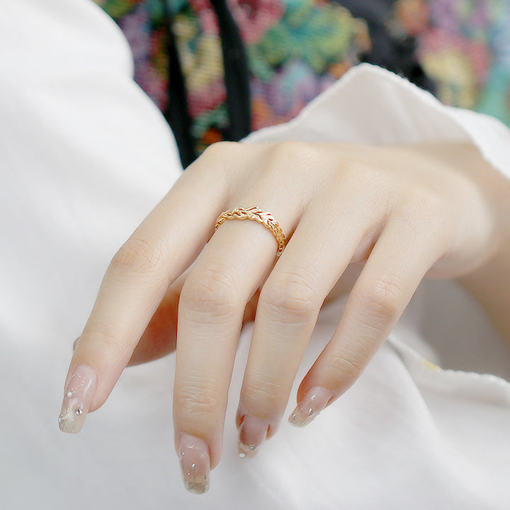 Women's Gold Leaf Hollow Ring – Gifts for Her — 1