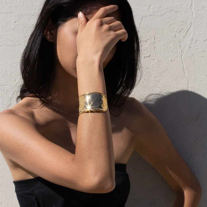 Exaggerated And Personalized 18K Gold Wide – Jewelry Gift Ideas — 1