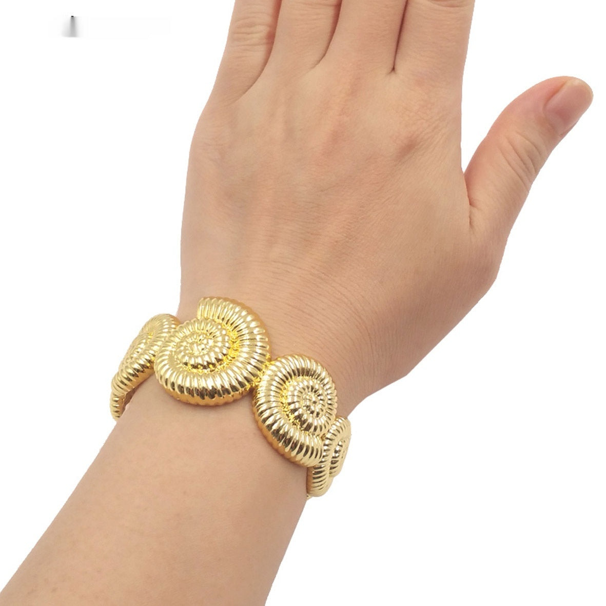 Novel And Unique Snail Shell Shape 18K Gold – Jewelry Gift Ideas — 1