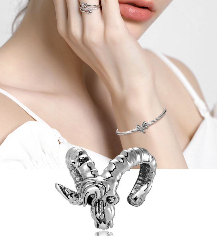 Goat Head Beads Goth Wind Silver – Unique Gift Ideas — 1