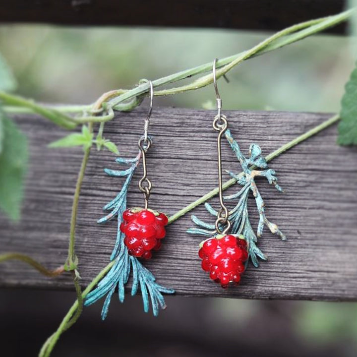 Raspberry Vintage Berry Mori Style Leaves Distressed – Stylish Gifts — 1