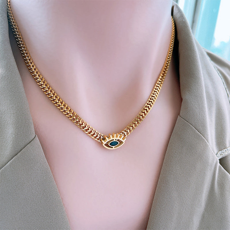 Design Clavicle Chain Oval Eye Pendant – Jewelry Gift Ideas — 1