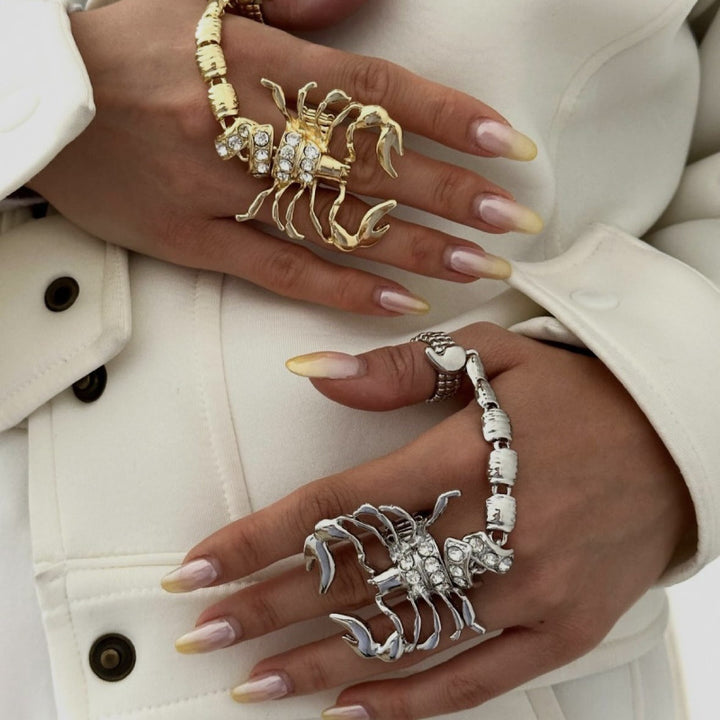 Halloween Exaggerated Diamond Scorpion Chain Ring – Useful Gifts — 1