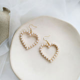 Women's Sweet Temperament Hollow Peach Heart Earrings – Gifts for Her — 3