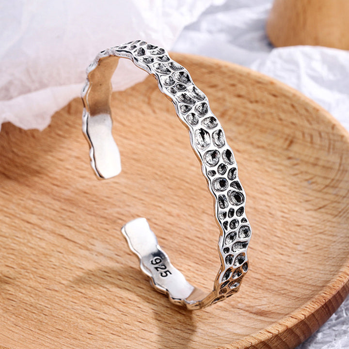 Fashion Personality Stone Pit Bump Bracelet – Stylish Gifts — 1