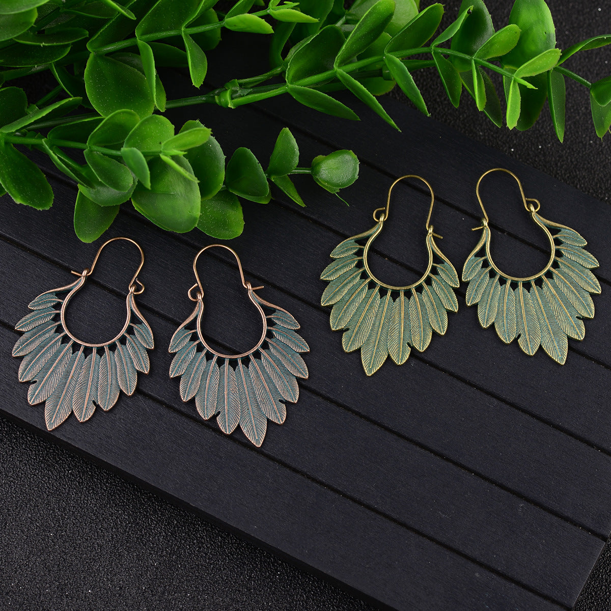 Hawaii palm leaf leaves earrings – Thoughtful Gifts — 1
