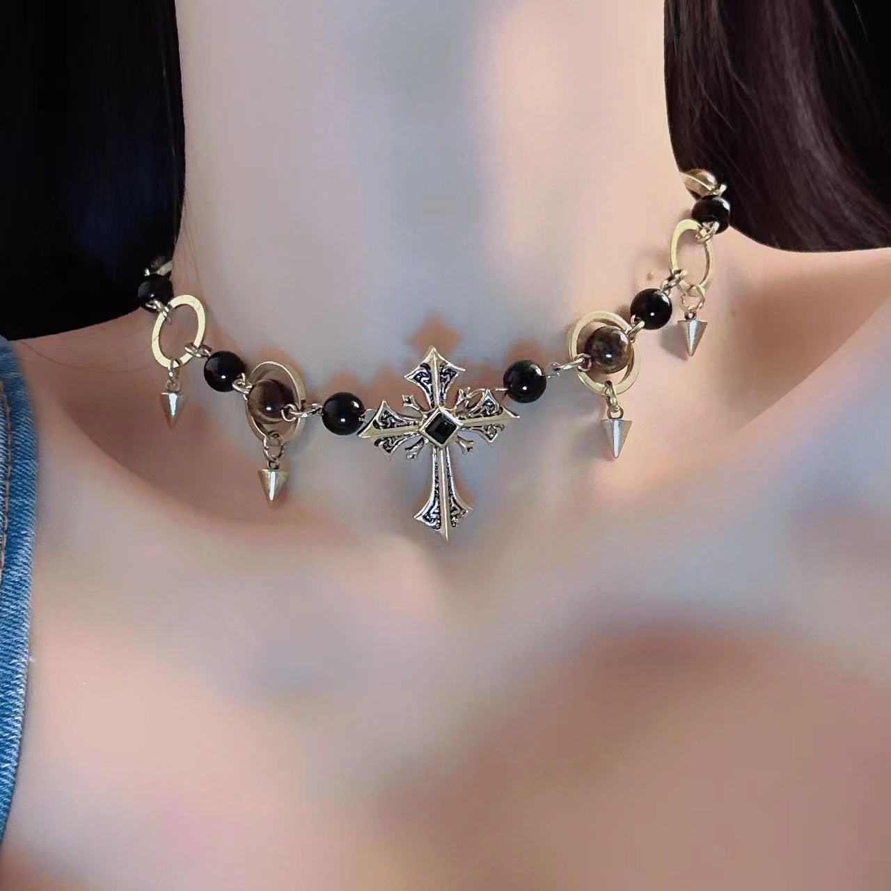 Y2g Hot Girl Dark Cross Necklace For Women – Jewelry Gift Ideas — 1