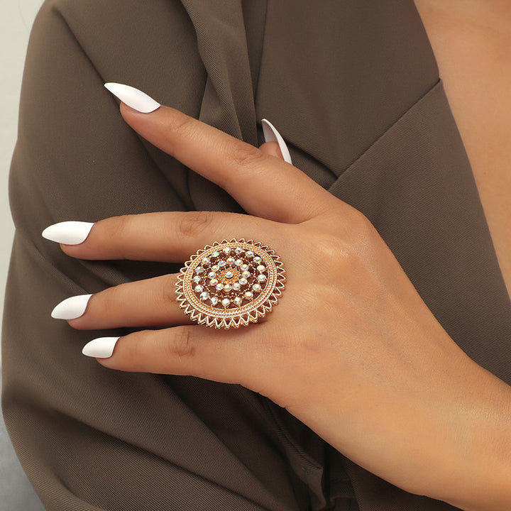 Retro Ethnic Style Round Hollow Diamond Ring – Stylish Gifts — 1
