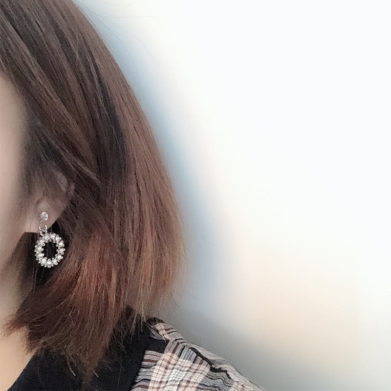 Geometric Circle Earring With Micro - Insert – Jewelry Gift Ideas — 1