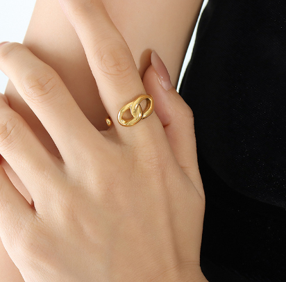 Lustrious Knot Gold Ring – Unique Gift Ideas — 1