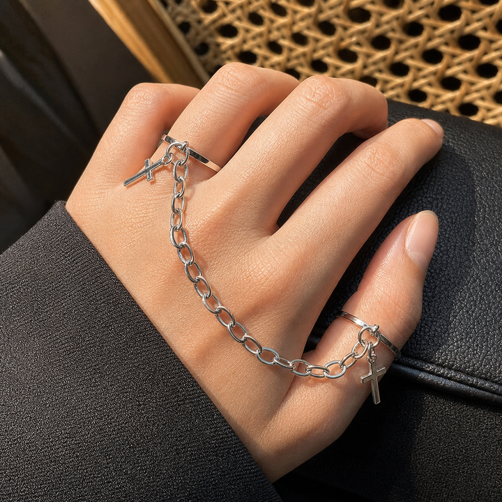 Ring Idea lifestyle — Personality Exaggerated Alloy Two-finger Chain Ring – Stylish Gifts