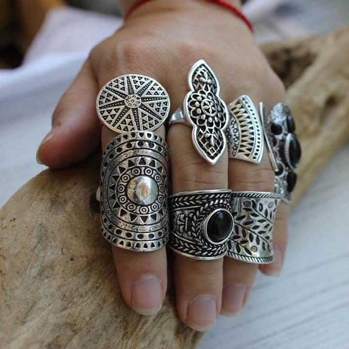 Vintage eight-piece ring – Practical Gifts — 1