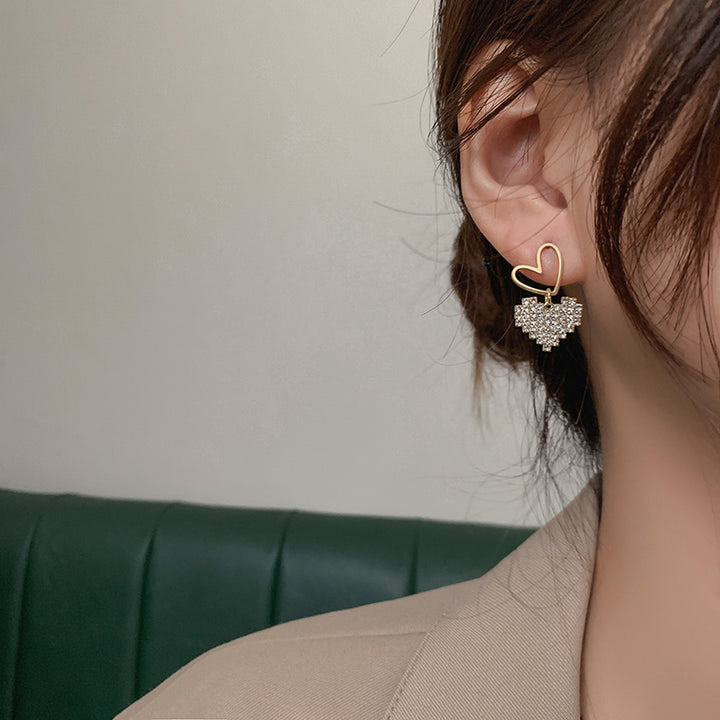 Women's Diamond Earrings With Love Temperament – Gifts for Her — 1