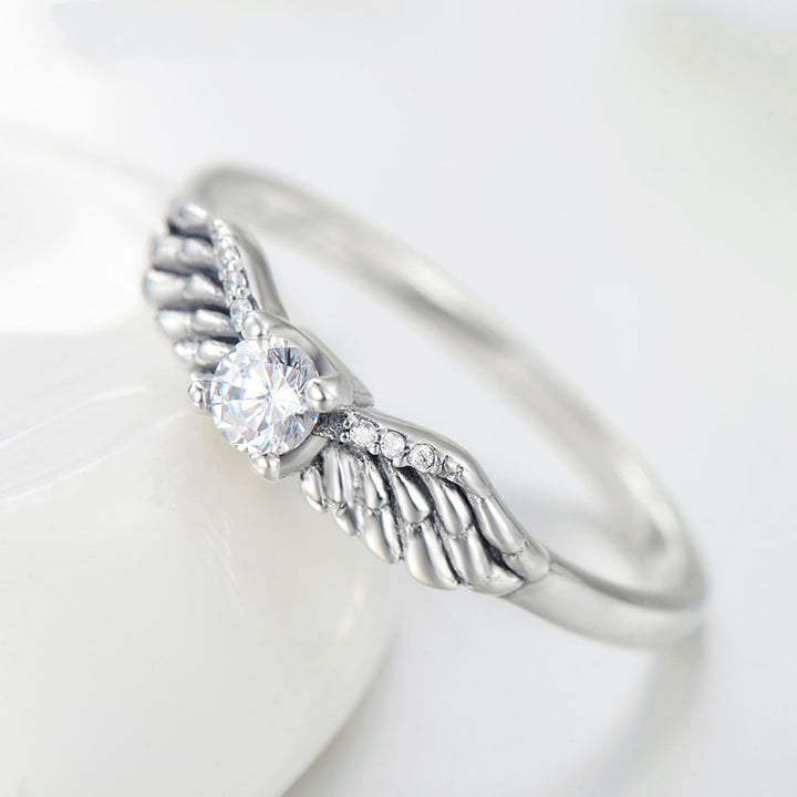 European and American Diamond Angel Wing Ring – Small Gift Ideas — 1