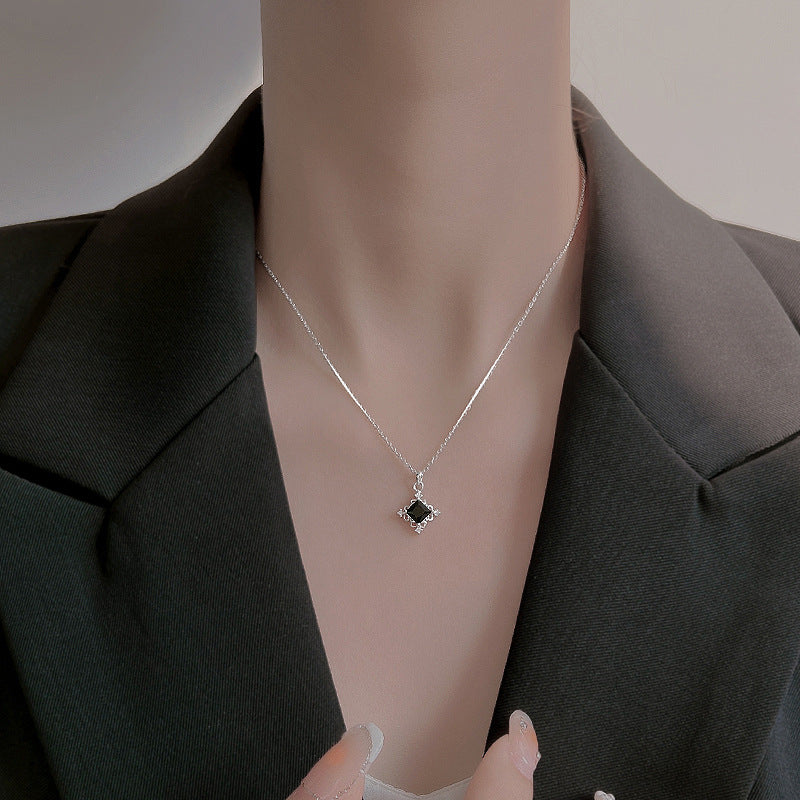 Fashion Square Black Zircon Necklace – Jewelry Gift Ideas — 1