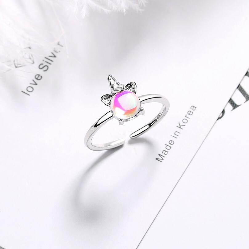 Unicorn Joint Ring – Surprise Gifts — 1