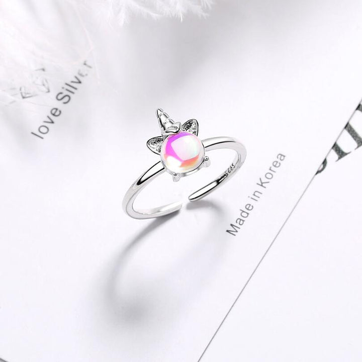 Unicorn Joint Ring – Surprise Gifts — 1